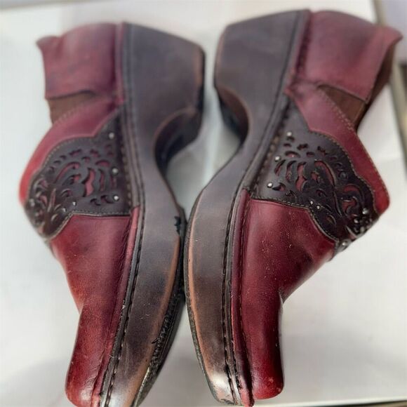 Ariat Red Leather Embroidered Western Clogs Size 9.5B Boho Cowgirl Mule Shoes - Picture 8 of 10